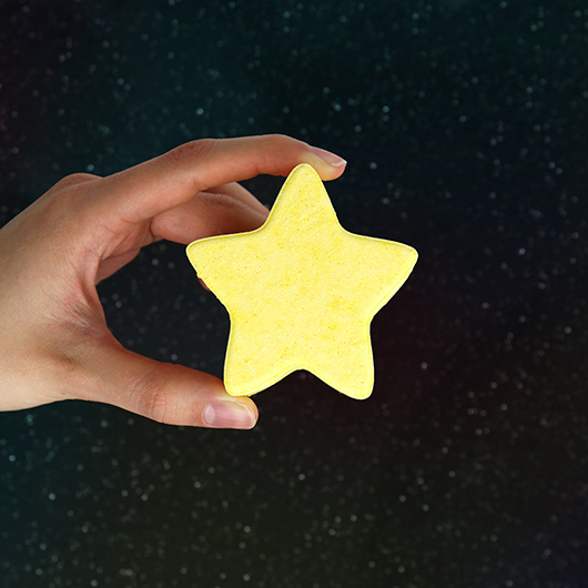 youre-a-star-bath-bomb-rollover1.jpg