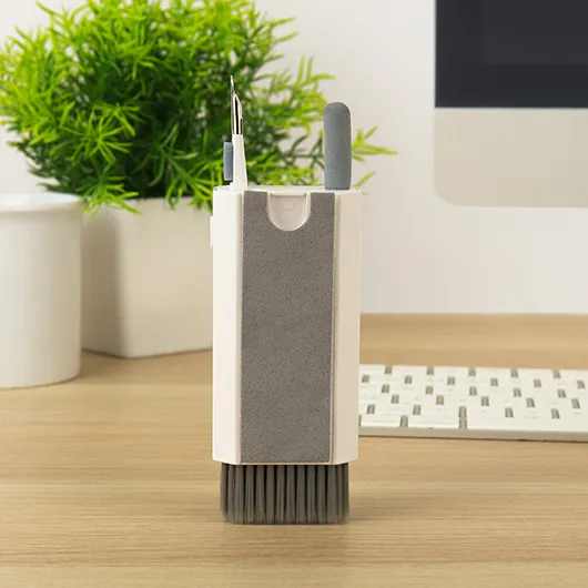 Gadget Cleaner – 8-in-1 Multi-Tool