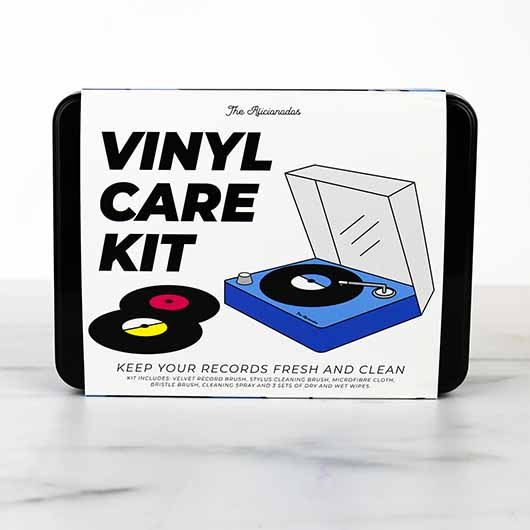 Vinyl Care Kit Rollover 1