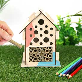 Bug Hostel - DIY Habitat
